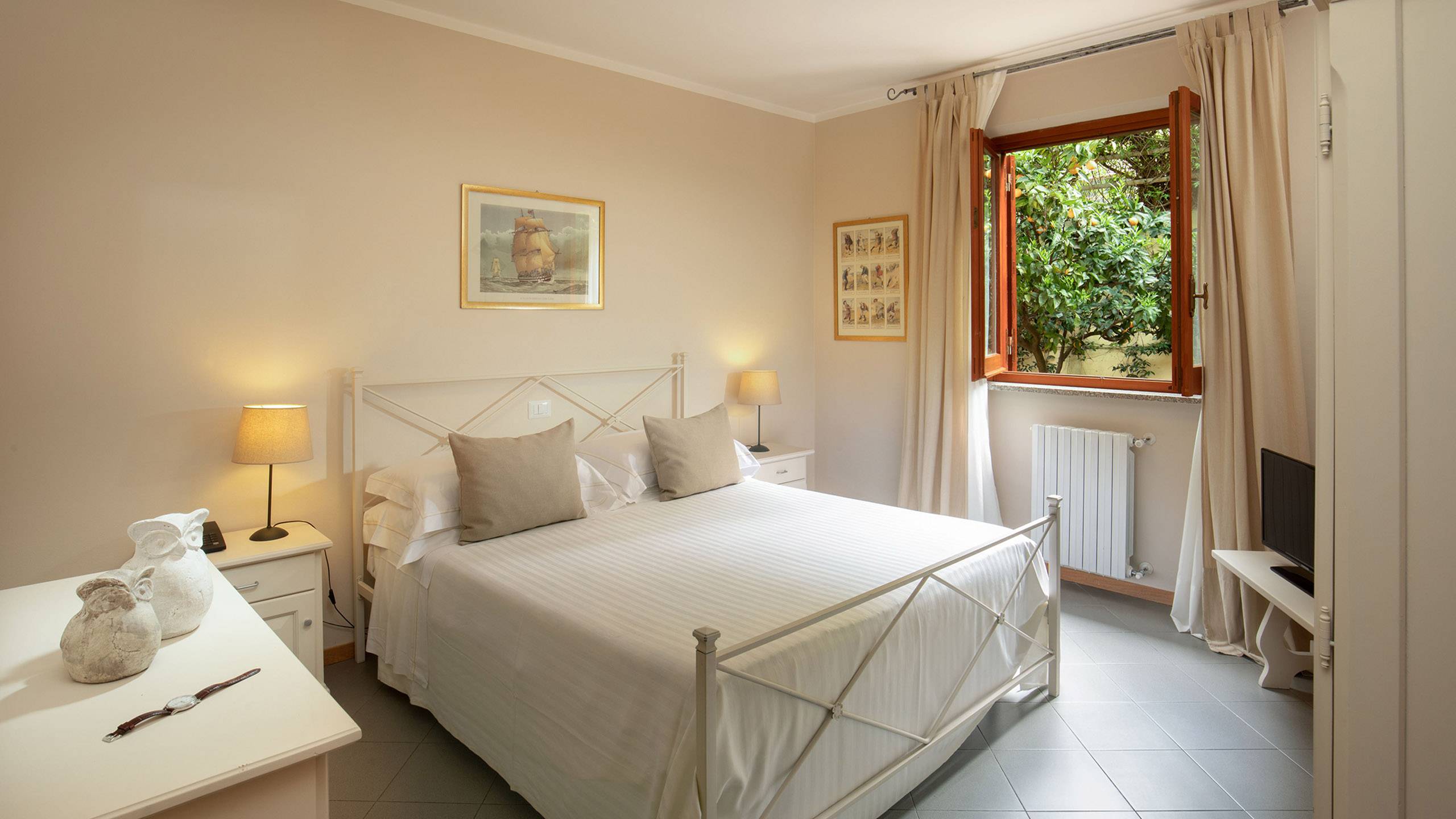Hotel-Residence-Valle-del-Buttero-Capalbio-Camere-2021-Superior-Piano-Terra-letto-3